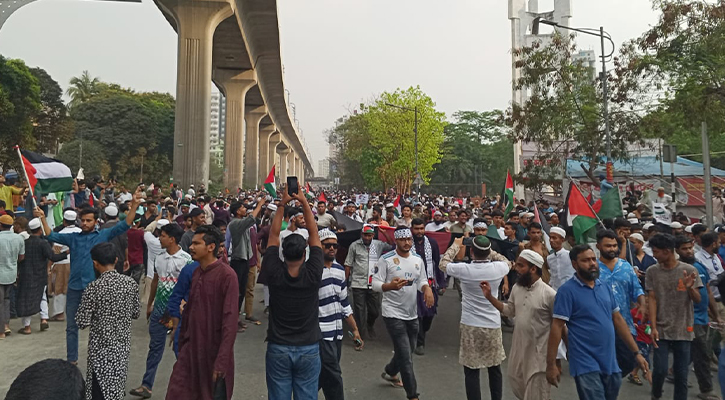 মার্চ ফর গাজা: ফিরতি পথেও স্লোগান-মিছিলে উজ্জীবিত জনতা